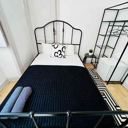 Luxury In Lisbon, Marques De Pombal Хостел