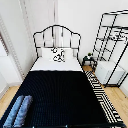 Hostel Luxury In Lisbon, Marques De Pombal