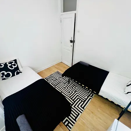 Hostel Luxury In Lisbon, Marques De Pombal Lizbona