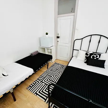 Hostel Luxury In Lisbon, Marques De Pombal Lissabon